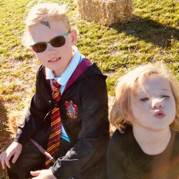 Meet your Posher, Karna - Picture 1 of 1